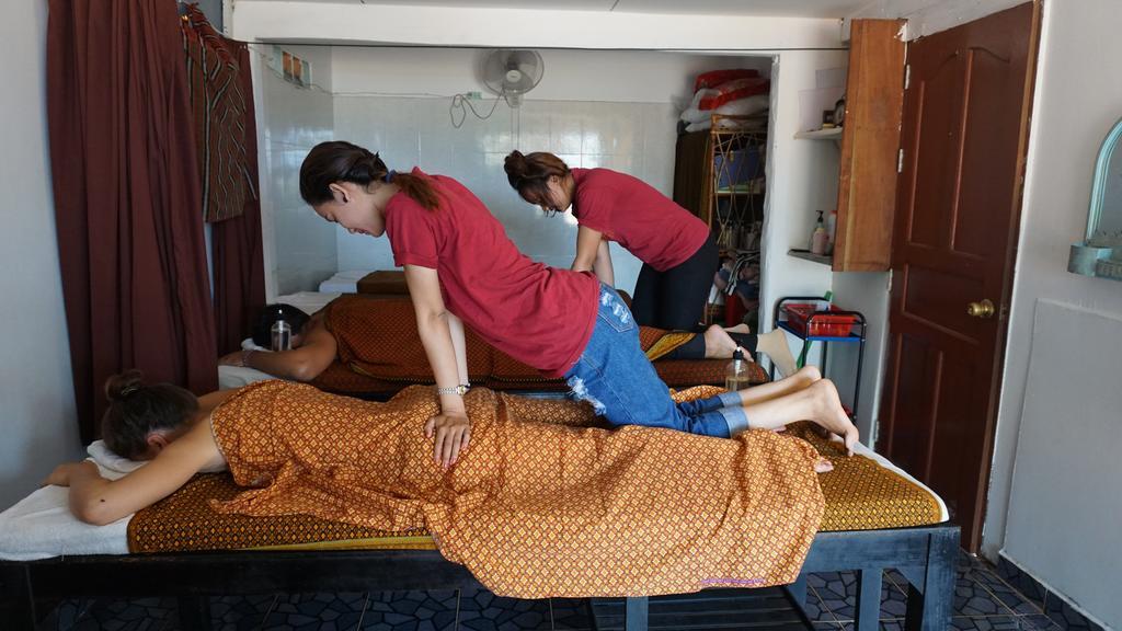 Pat Pat Guesthouse 시아누크빌 외부 사진