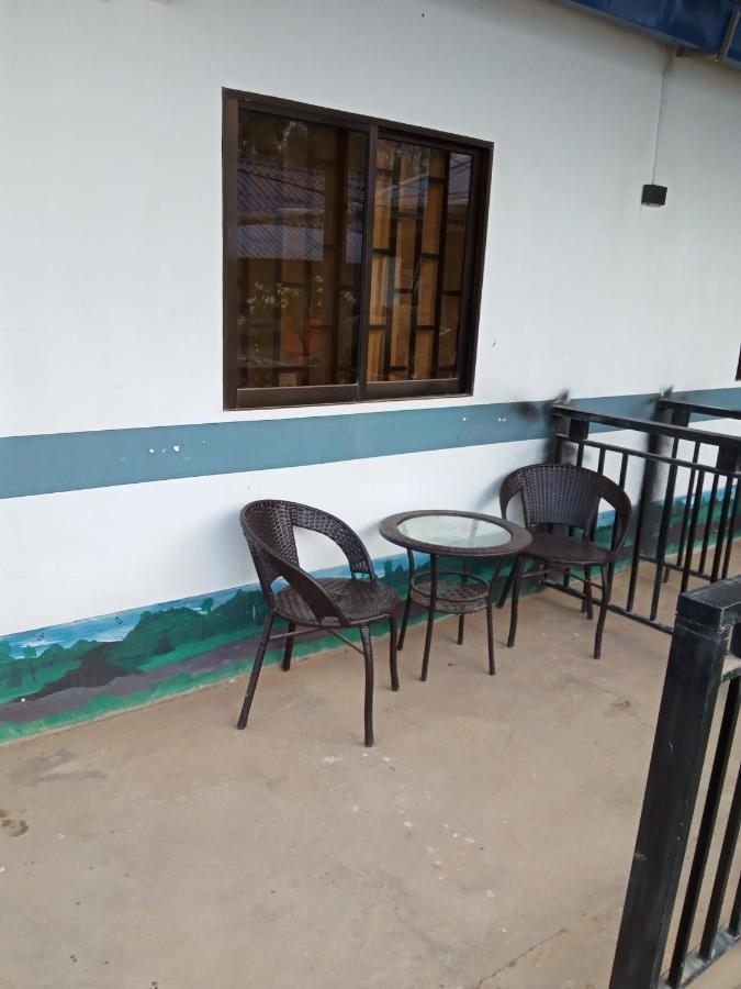 Pat Pat Guesthouse 시아누크빌 외부 사진