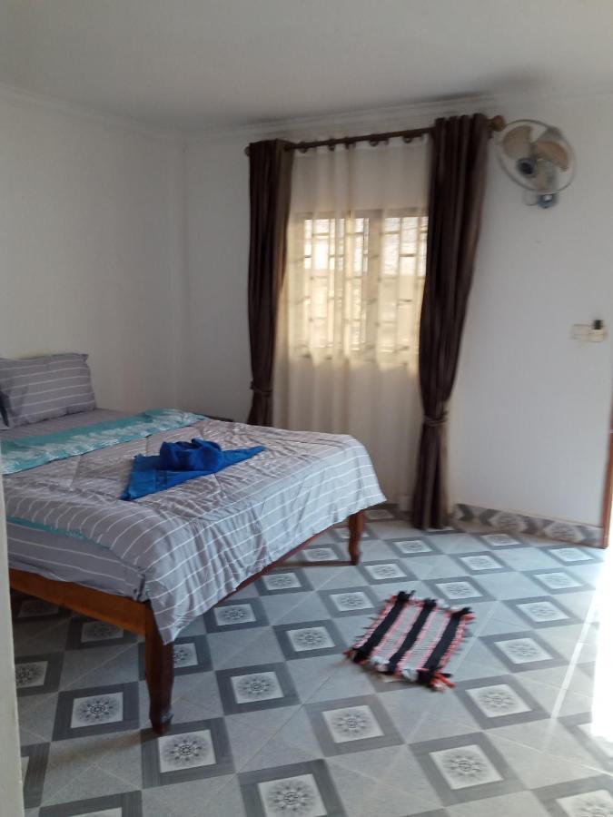 Pat Pat Guesthouse 시아누크빌 외부 사진